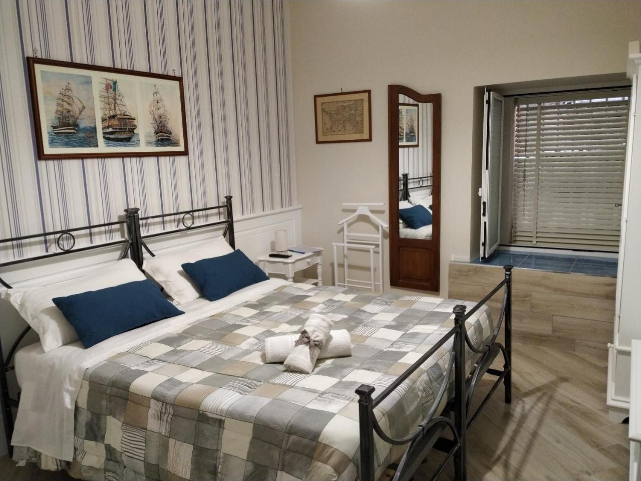 Il Timone B&B Castellammare di Stabia Eksteriør billede